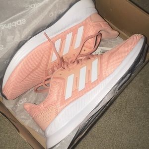 NEW Pink Adidas Runfalcon Sneakers👟